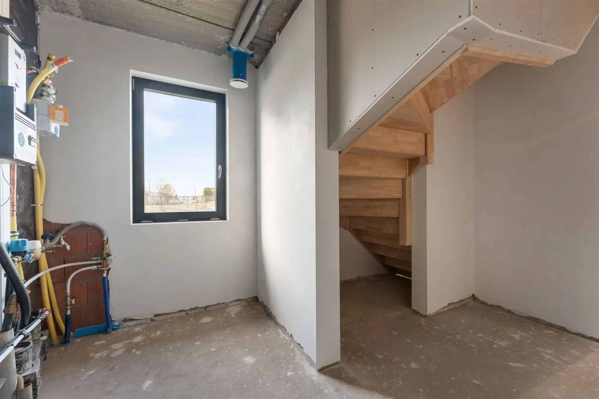 AF TE WERKEN RUIME WONING (222M²) MET 2 SLAAPKAMERS EN TUIN MET TUINKAMER OP 6A 81CA TE PAAL  foto 16