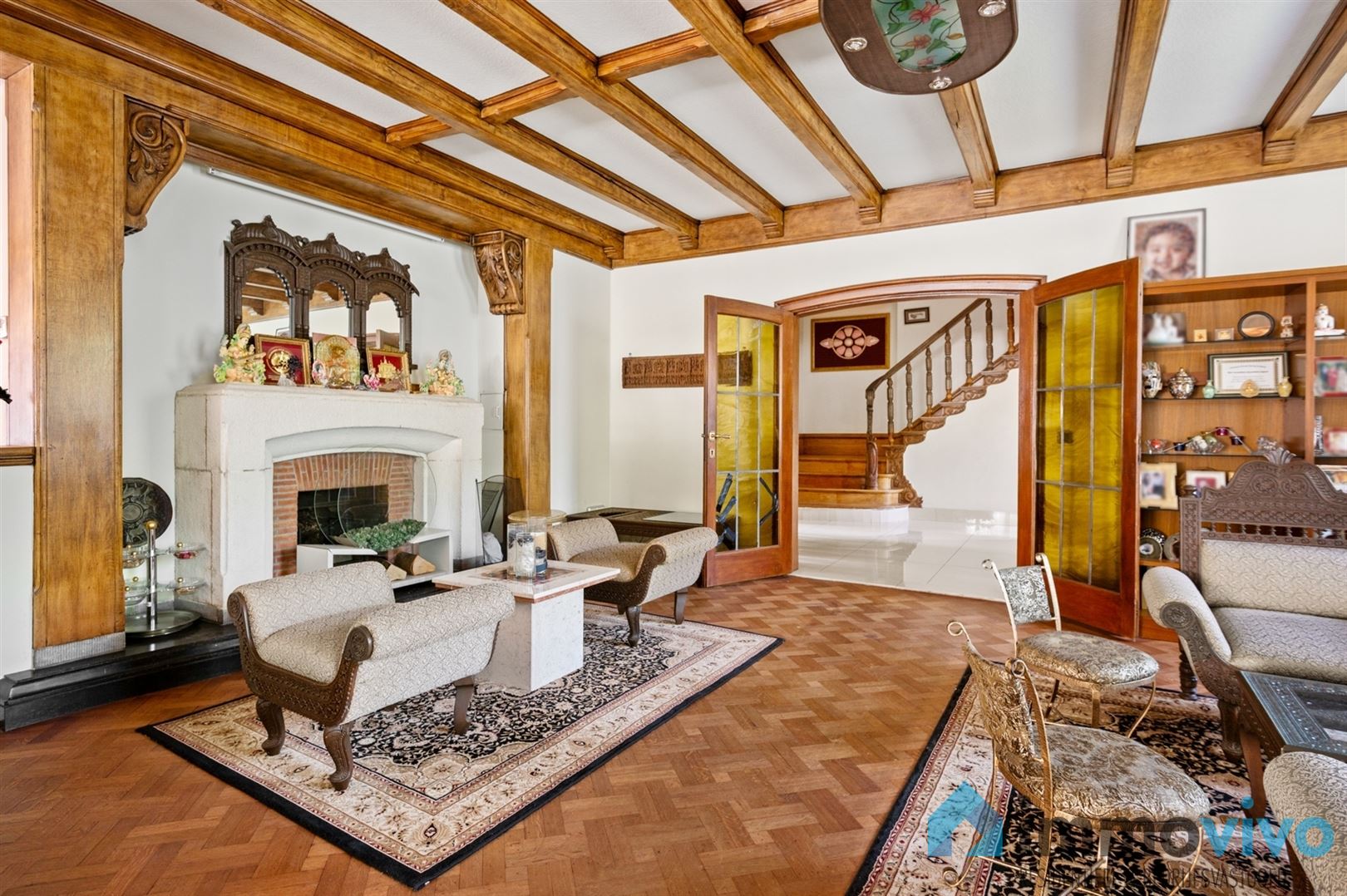 Karaktervolle rietgedekte villa op 1.120 m² met 5 slaapkamers en badkamers (475 m² bewoonbaar!) foto 8