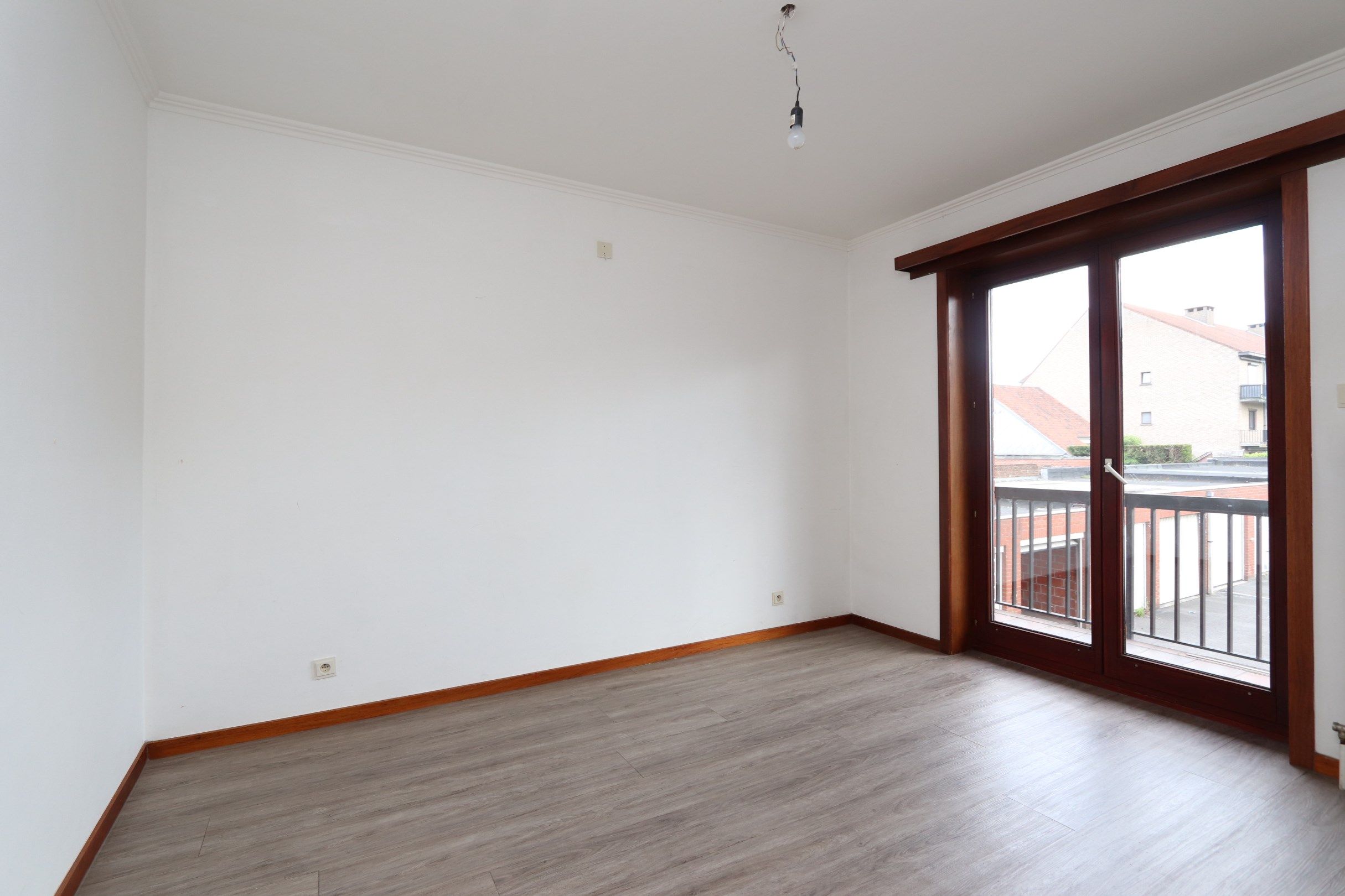 CENTRAAL GELEGEN, RUIM APPARTEMENT MET GARAGE foto 8