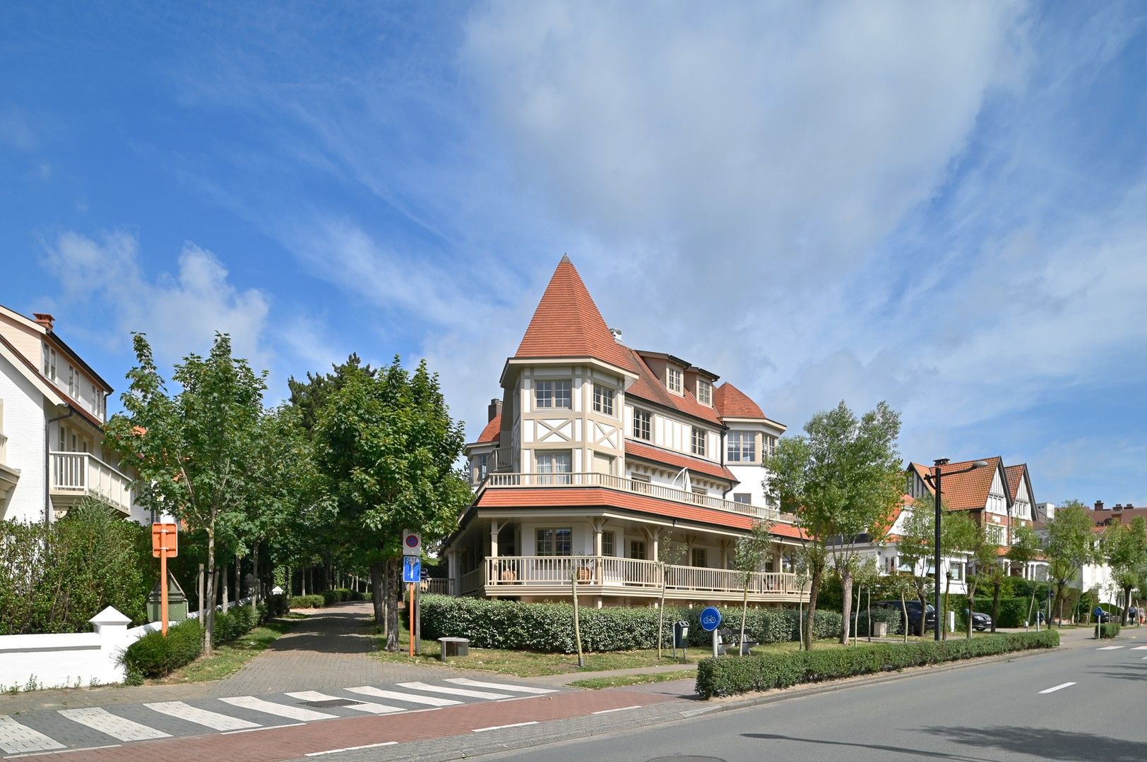 ()=>{if(producerUpdateValueVersion(node),producerAccessed(node),node.value===ERRORED)throw node.error;return node.value} Elizabetlaan 39/01-02 - 8300 Knokke-Zoute