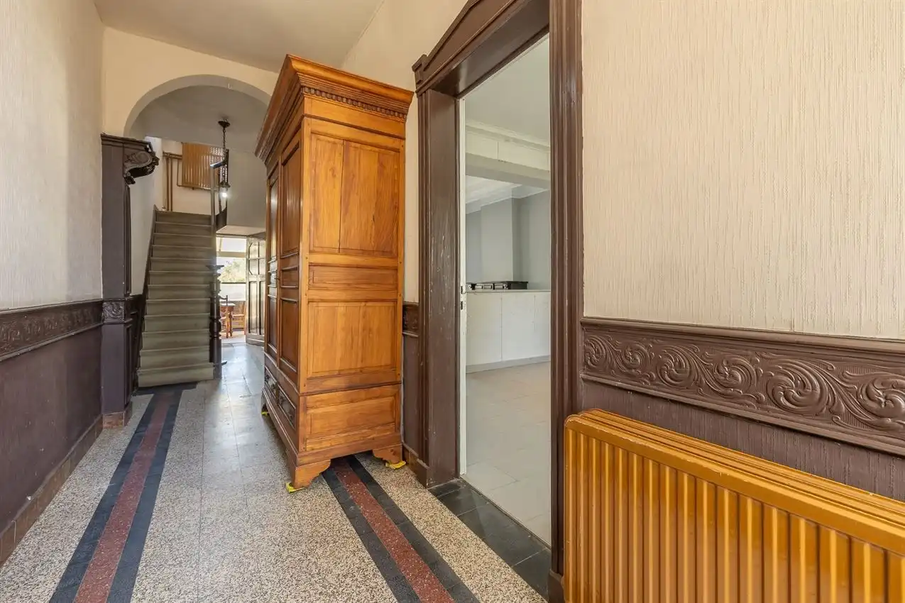 Historische woning met koetspoort op 8a41ca op markt tot tegen de Demer foto 7