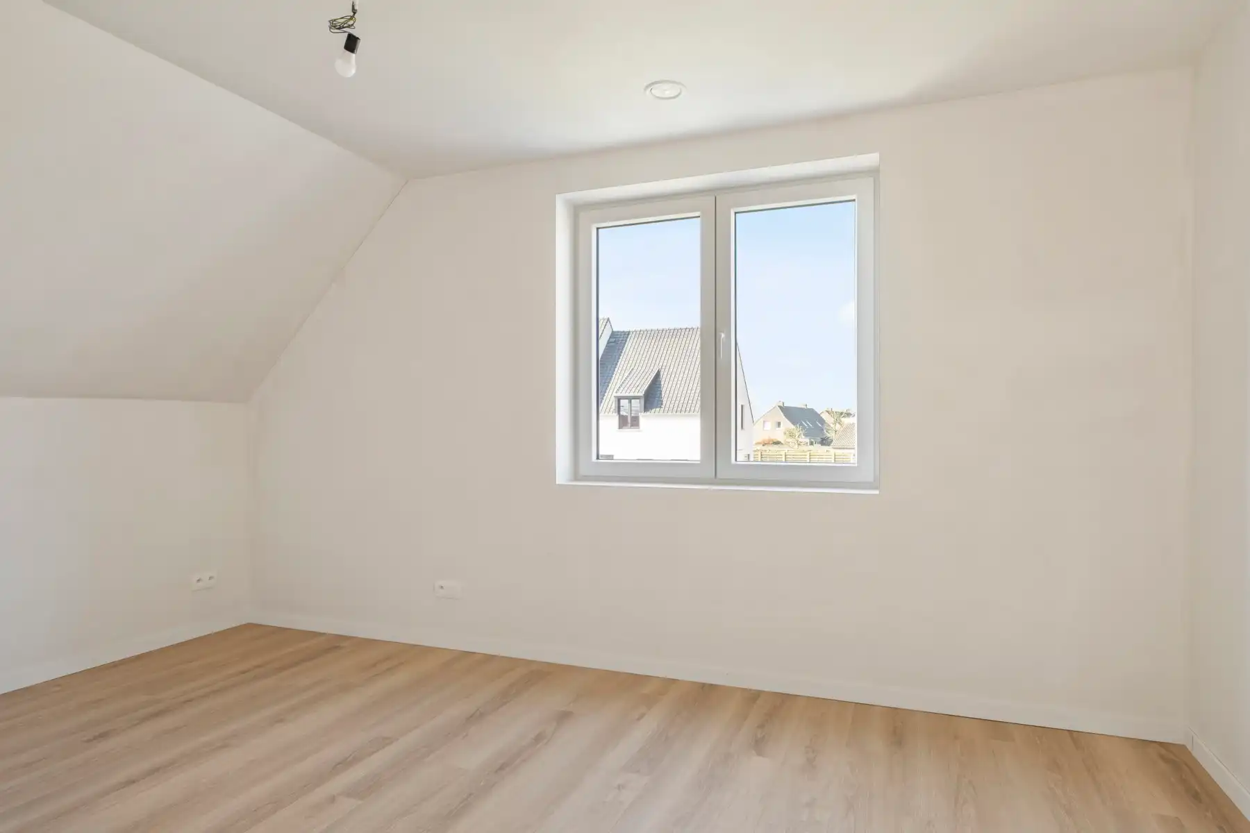 Ruime nieuwbouwwoning te Gistel. foto 7