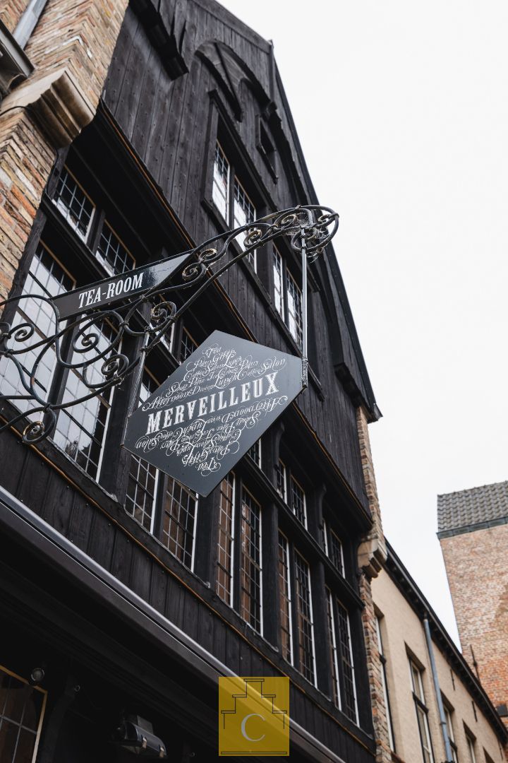 Commerciële parel in het centrum van Brugge – eigendom met handelsfonds foto 2