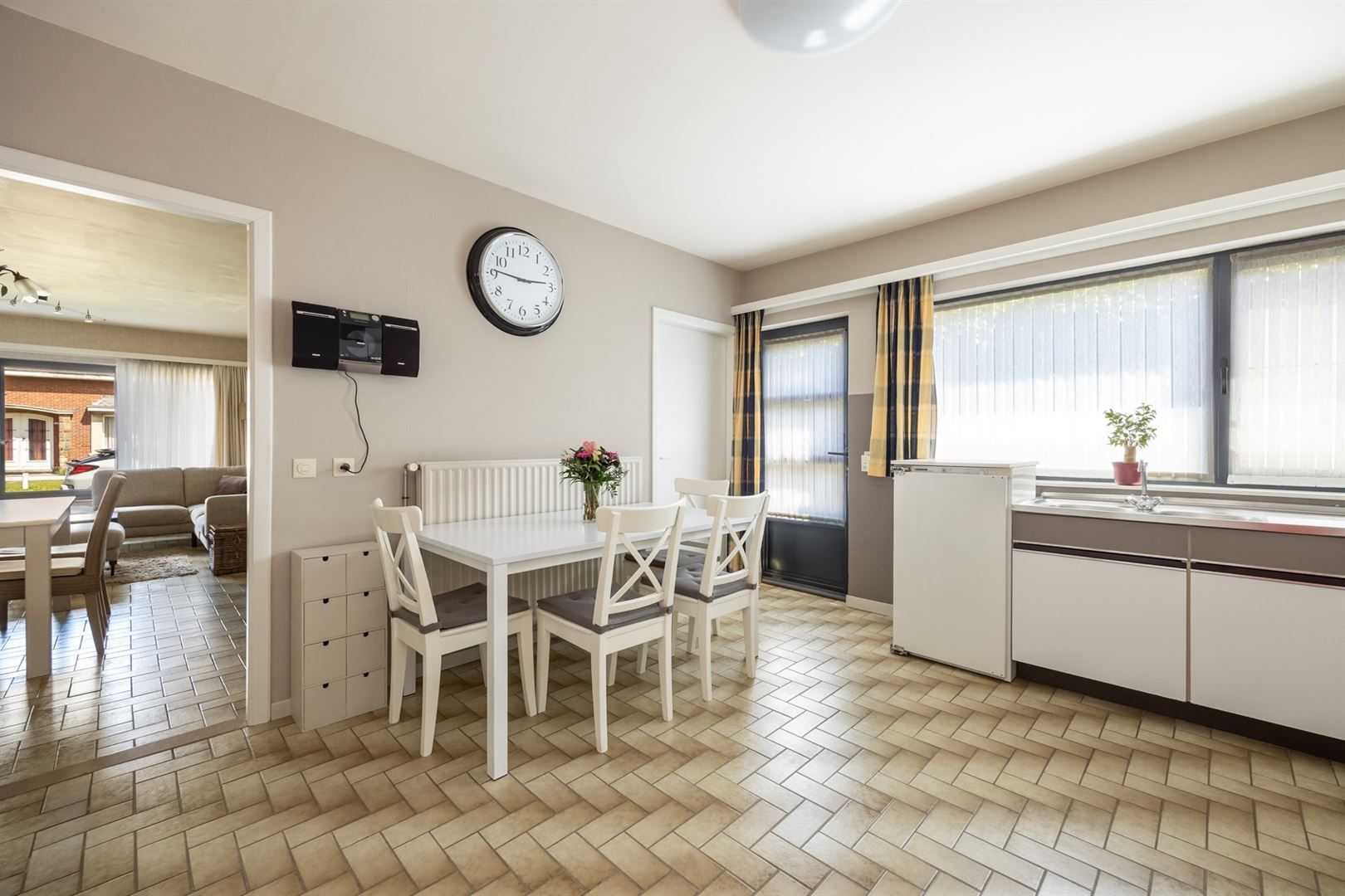 Lichtrijk gelijkvloers appartement met XXL-garage! foto 5