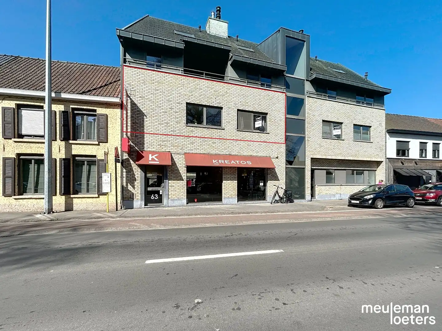 Recent appartement met zonneterras  foto 1