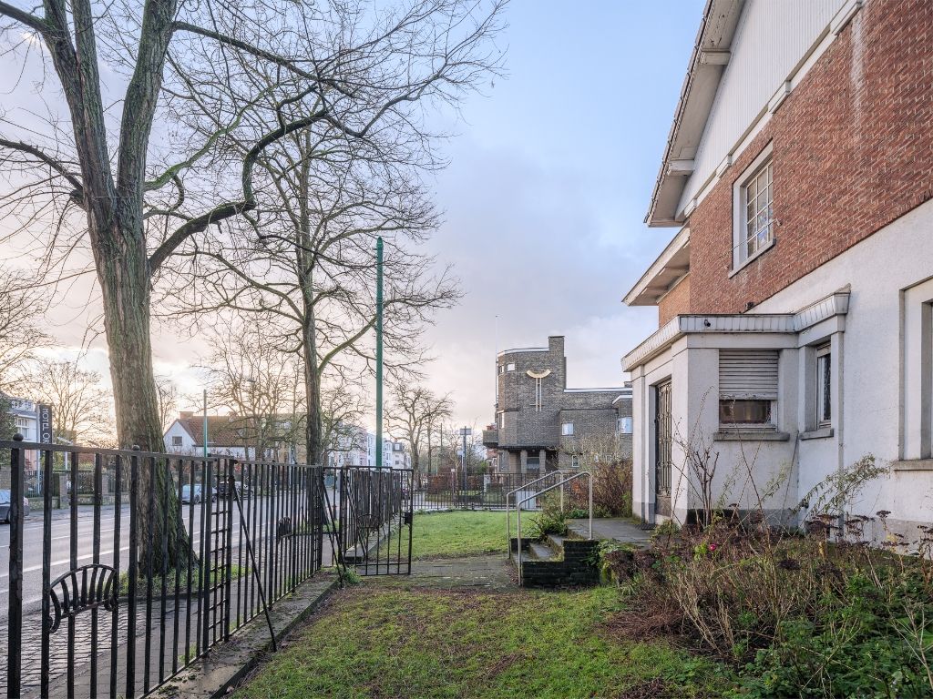 Statige villa op een gunstig hoekperceel in het Miljoenenkwartier foto 7