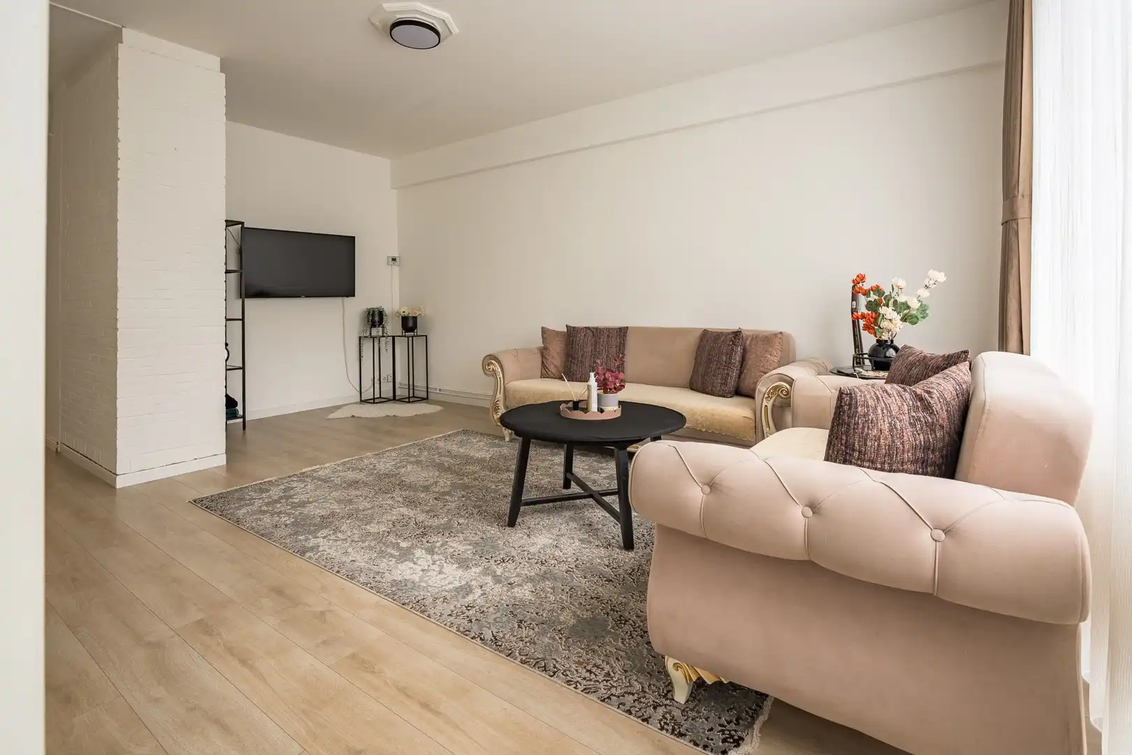 2-slaapkamerappartement vlakbij Park Spoor Noord en Antwerpen centrum! foto 6