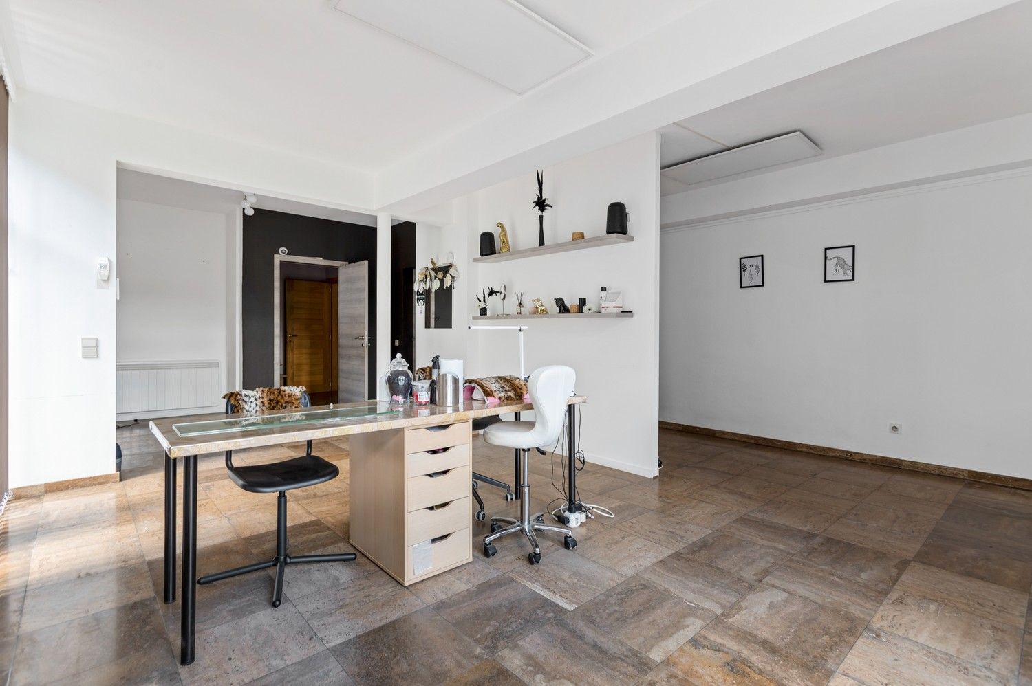Ruim huis met 3 slaapkamers, tuin en garage te Deurne! foto 7