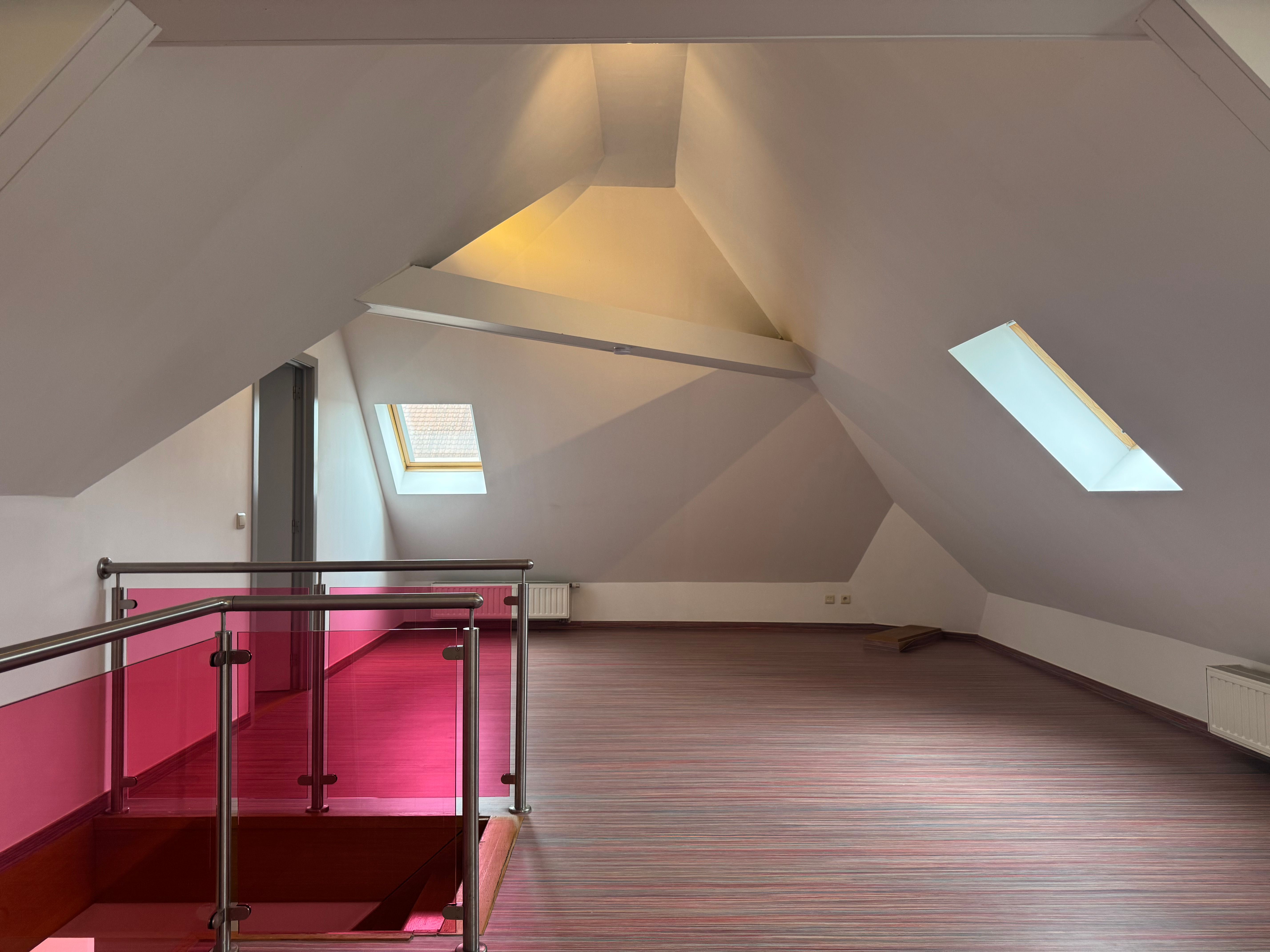 Ruim duplexappartement met tuinkamer en balkon op toplocatie foto 25