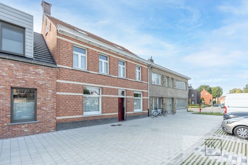 Prachtig, authentiek gerenoveerde woning met 4 slaapkamers foto 2