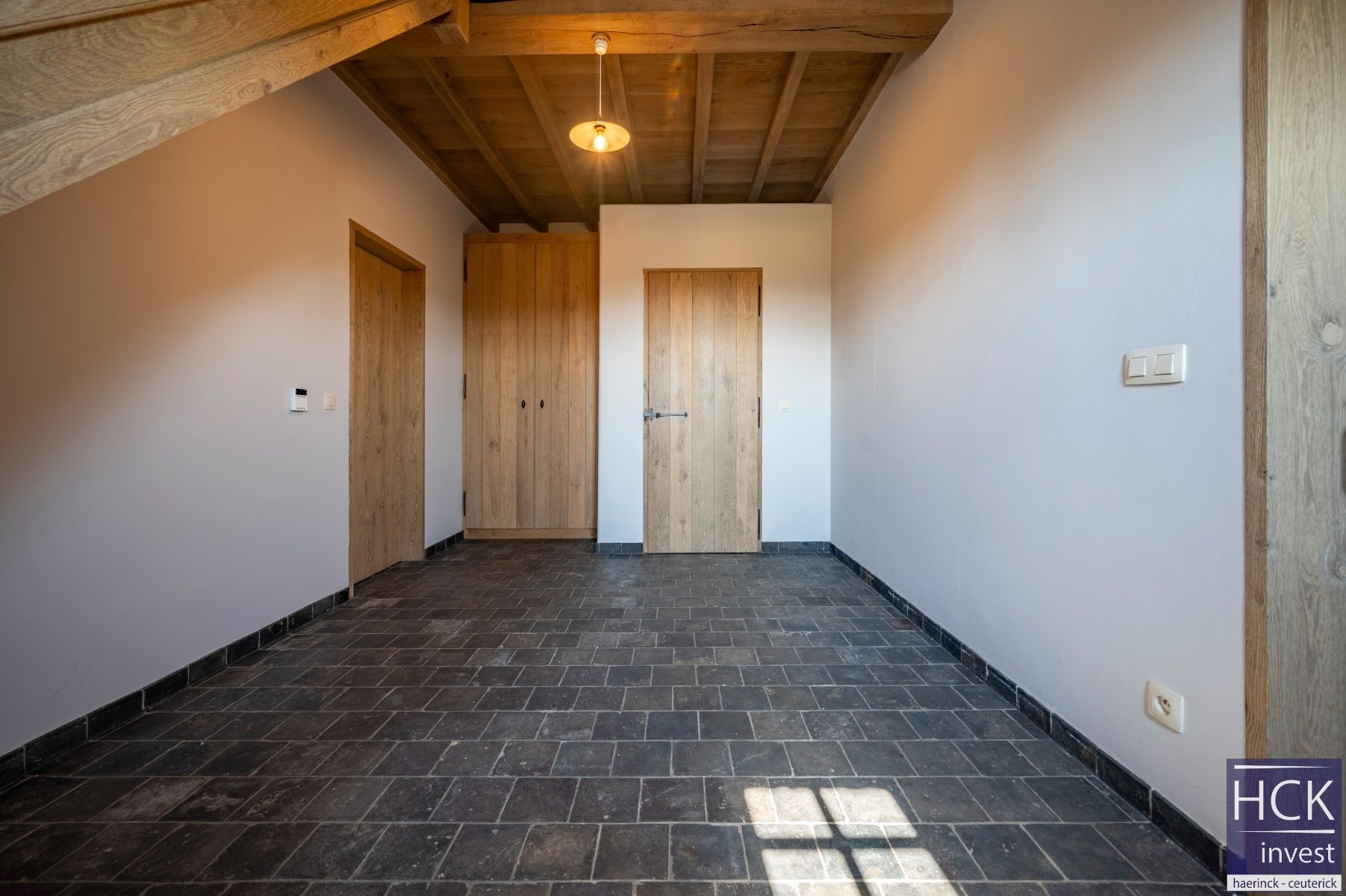 KRUISHOUTEM - Exclusieve landelijke woning met bijgebouwen, high-end afwerking!! foto 3