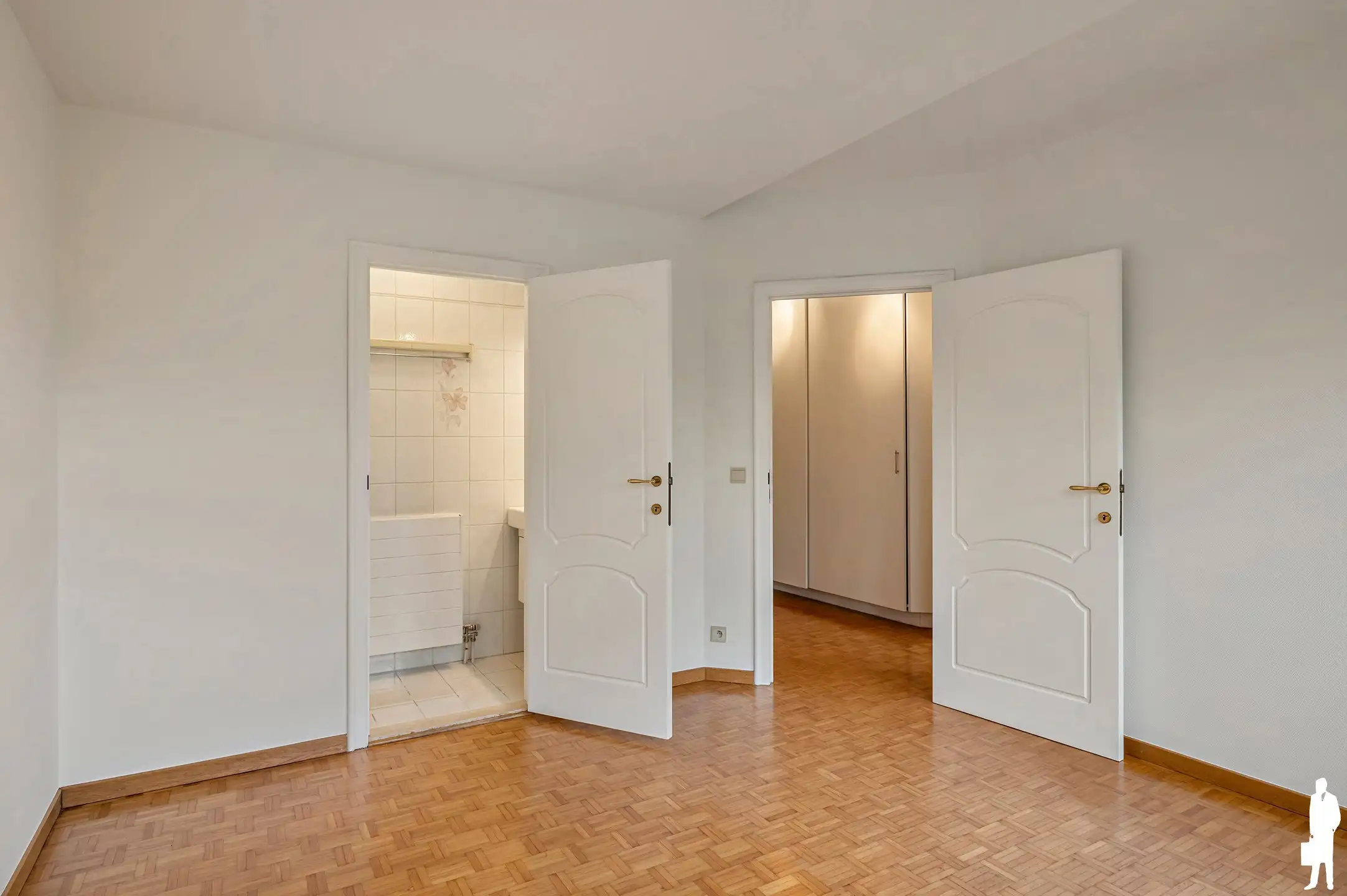 In het groen gelegen appartement van 100m2 met 2 slaapkamers, overdekt terras en parking foto 18