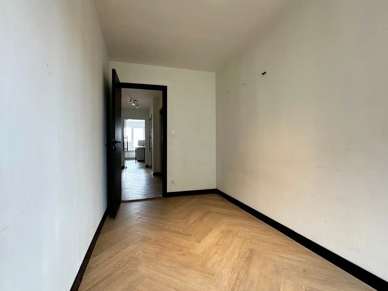 Stijlvol gerenoveerd appartement met 2 slaapkamers op centrale ligging foto 9