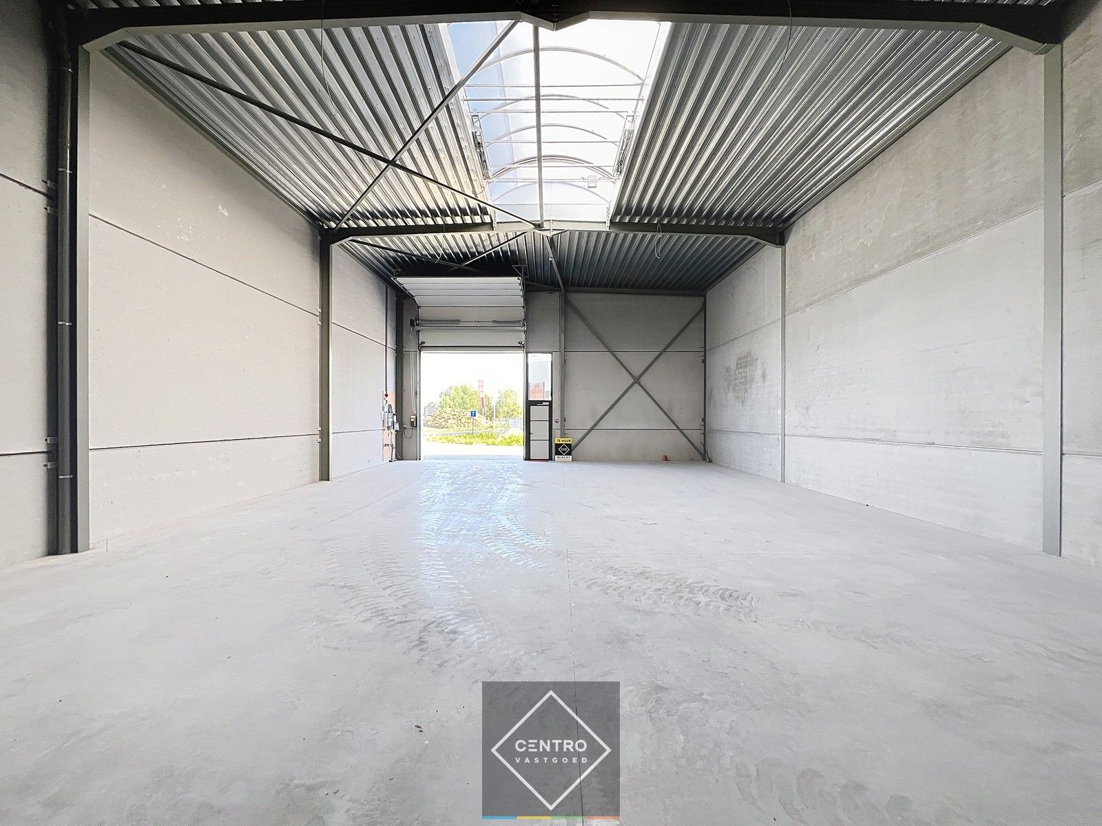 Nieuwbouw KMO-unit (± 225m²) met 3 parkeerplaatsen op bedrijventerrein "Het Stoomtuig". Vlotte verbinding Ring Roeselare/E403 ! foto 6