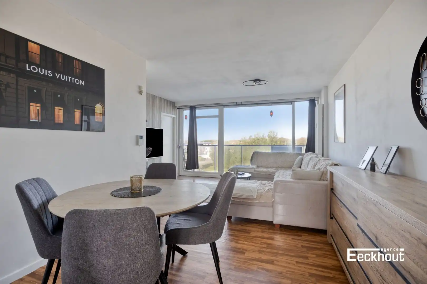 Appartement met terras en open zicht in Bredene, met autostaanplaats foto 6