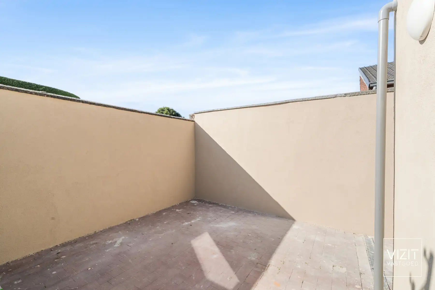 Volledig gerenoveerde woning met stadstuin foto 19