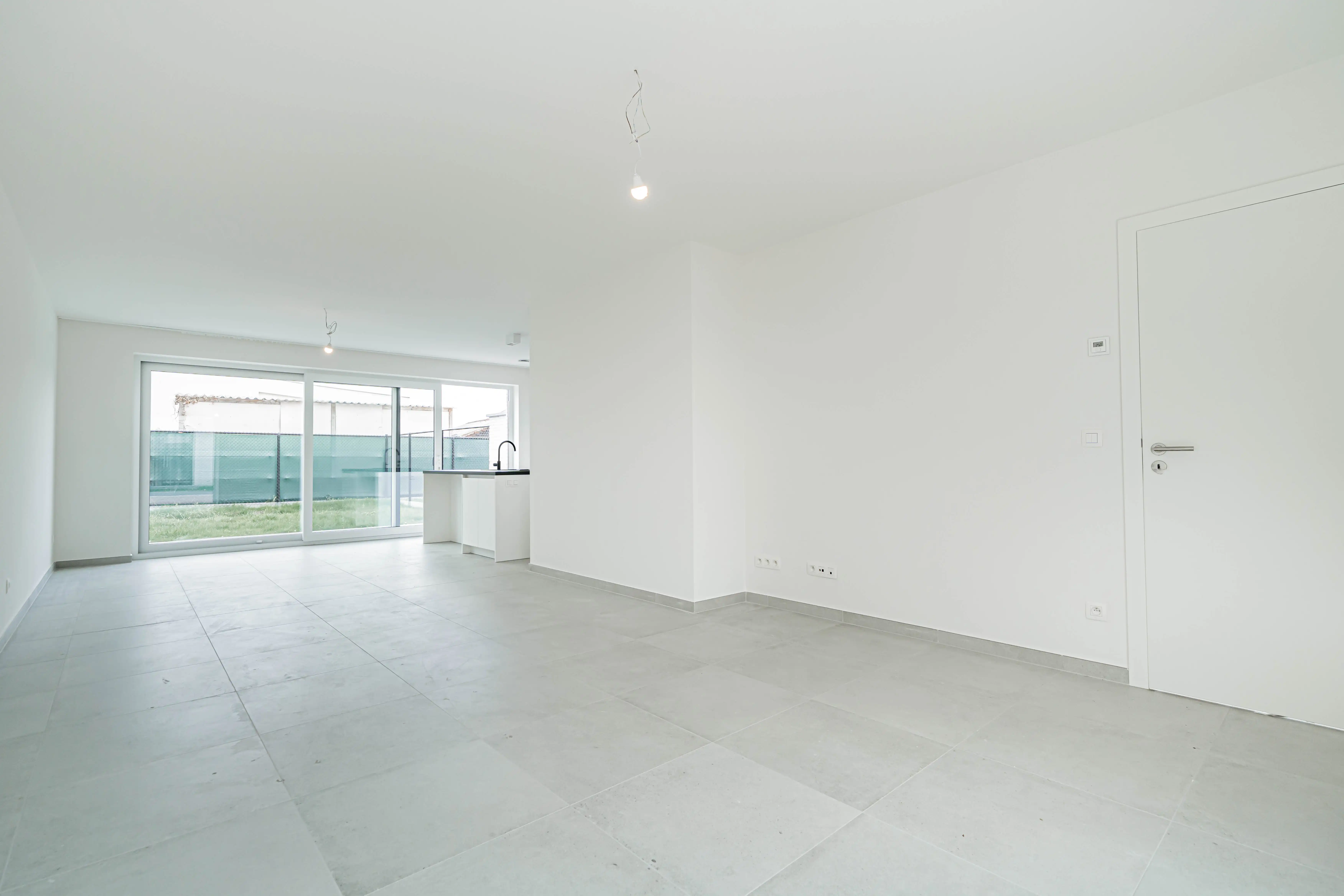 Nieuwbouwwoning met tuin en carport in Evergem foto 3