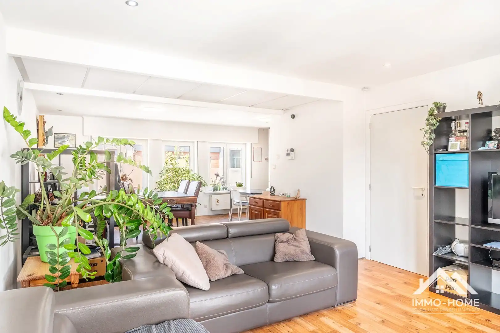 Instapklare woning met polyvalente ruimte en vrijstaande garage!  foto 15