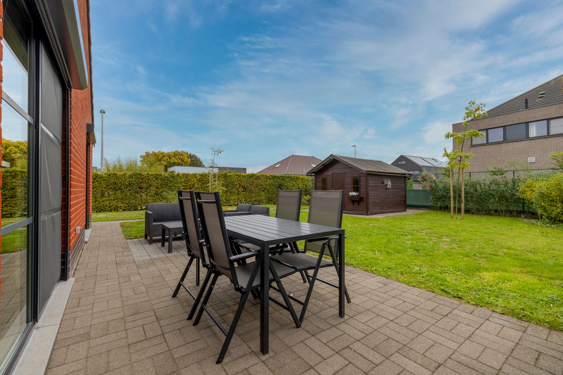 Bungalow met 3 slaapkamers, garage en tuin te koop! foto 22