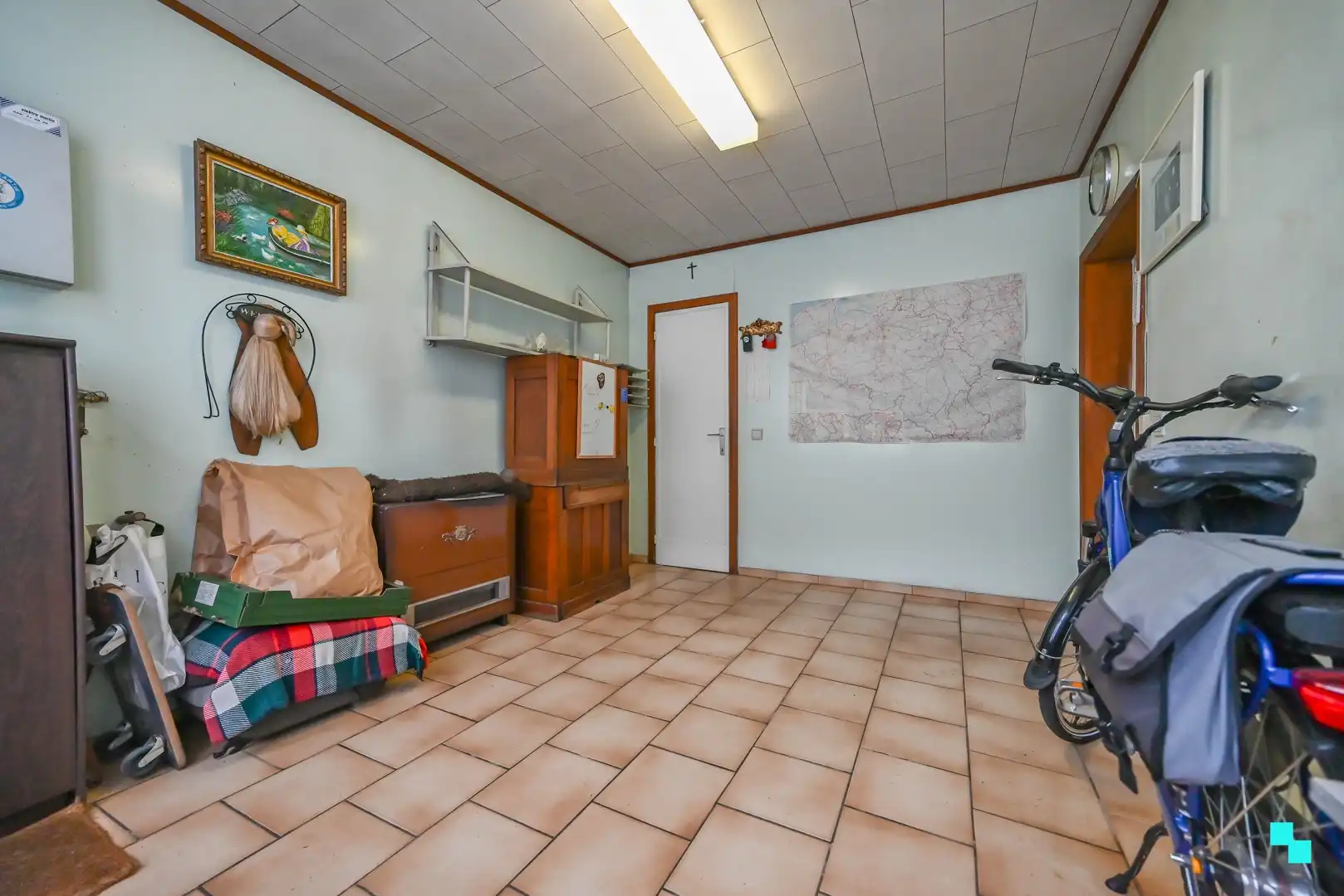 Zéér ruime ééngezinswoning met drie slaapkamers en bijgebouwen te Izegem foto 6