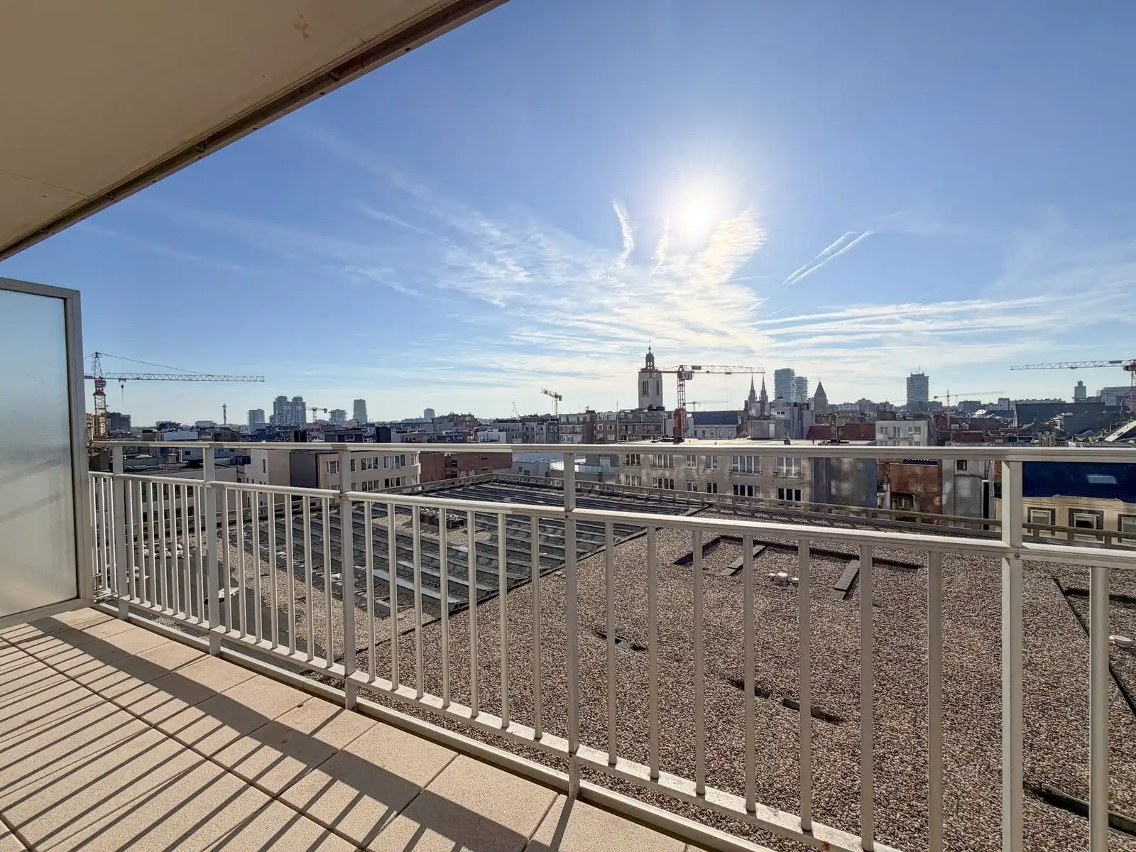 Zonnige studio met open zicht en terras op topligging in Oostende foto 4