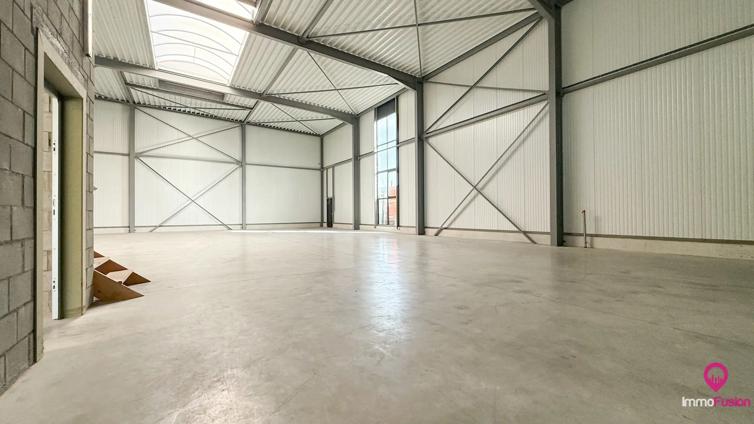 Recente, instapklare magazijnruimte van 440 m² te Houthalen! foto 29