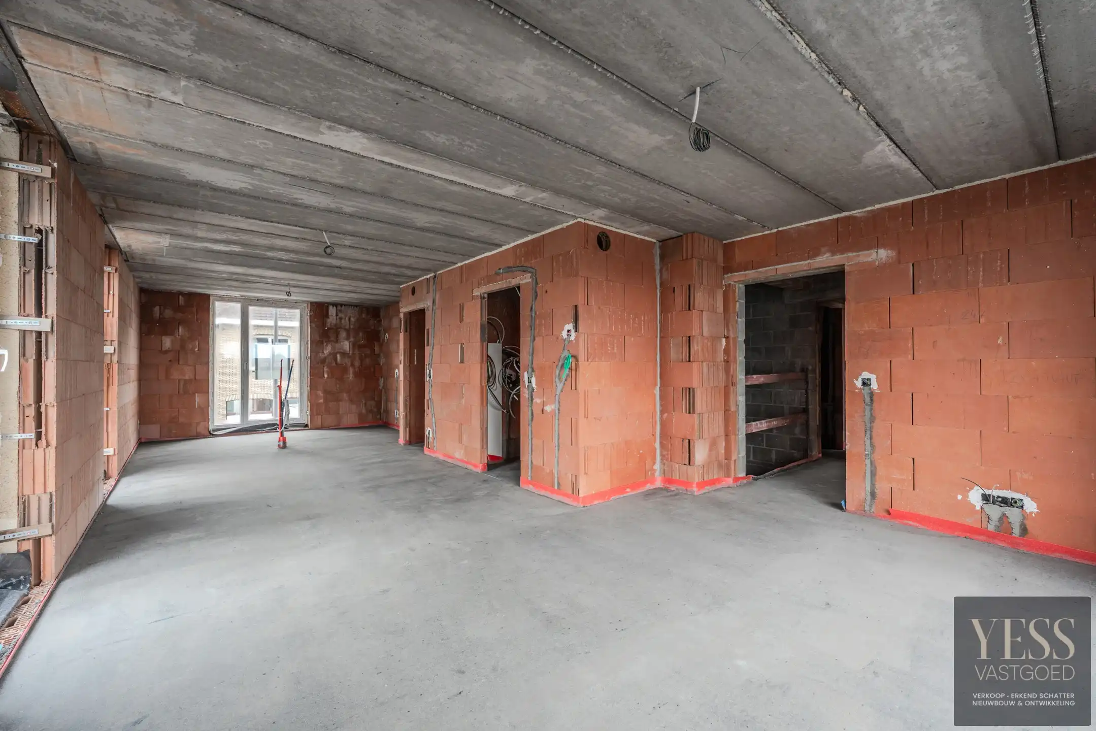 Lichtrijk duplex appartement met 3 slaapkamers + 2 parkings foto 3