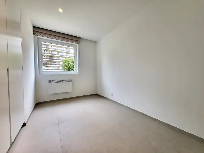 Prachtig gerenoveerd hoekappartement met 3 slaapkamers te koop foto 7