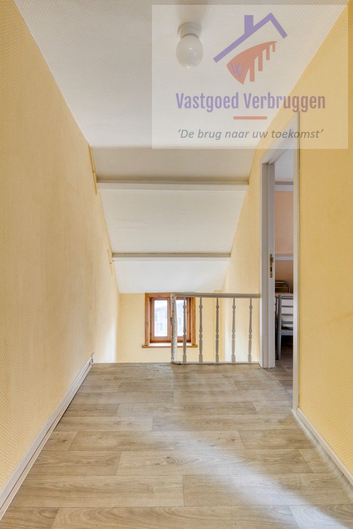 Goed gelegen ruime woning met 4 slaapkamers en terras foto 13