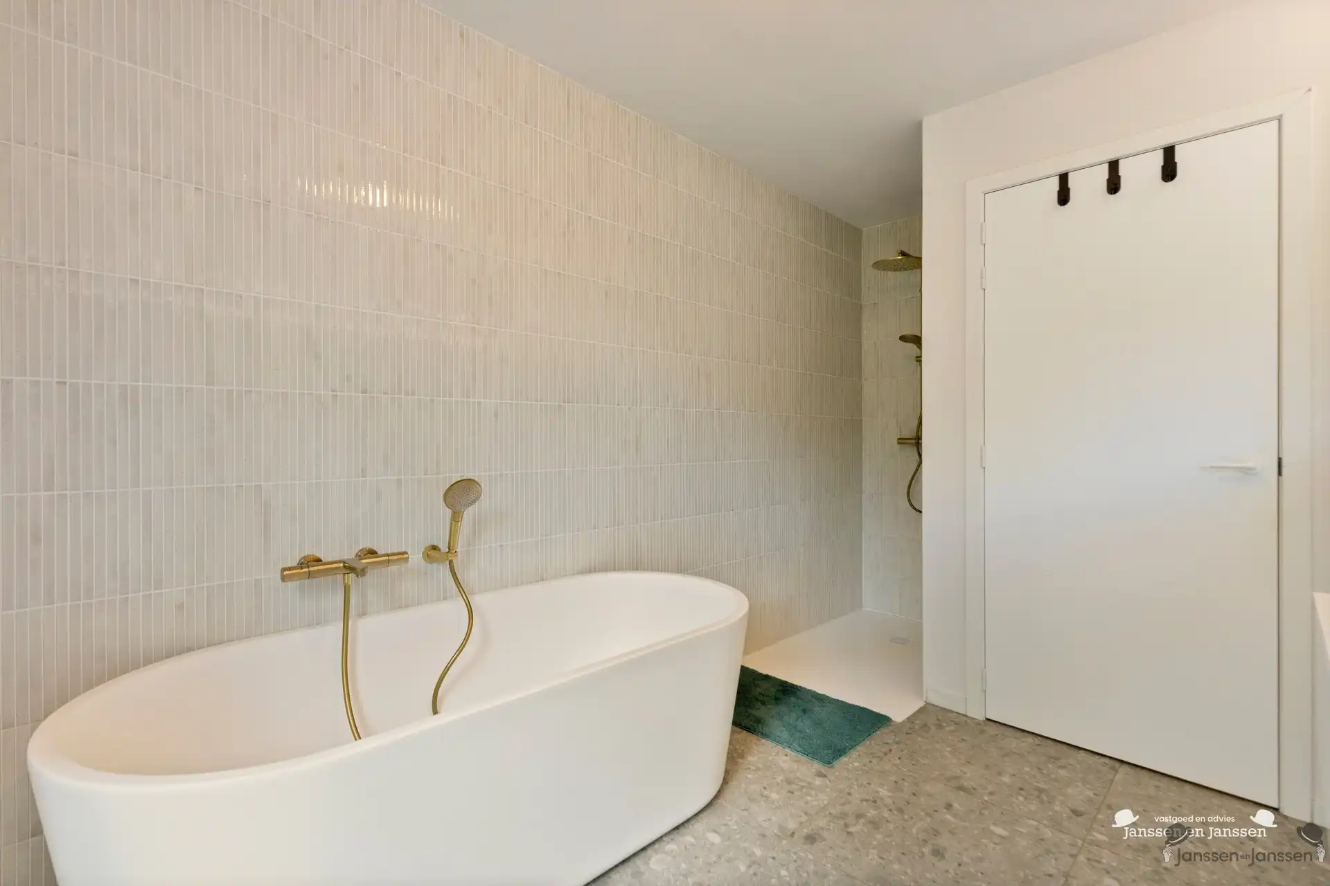 Moderne halfopen bebouwing uit 2024 met hoogwaardige afwerking foto 20