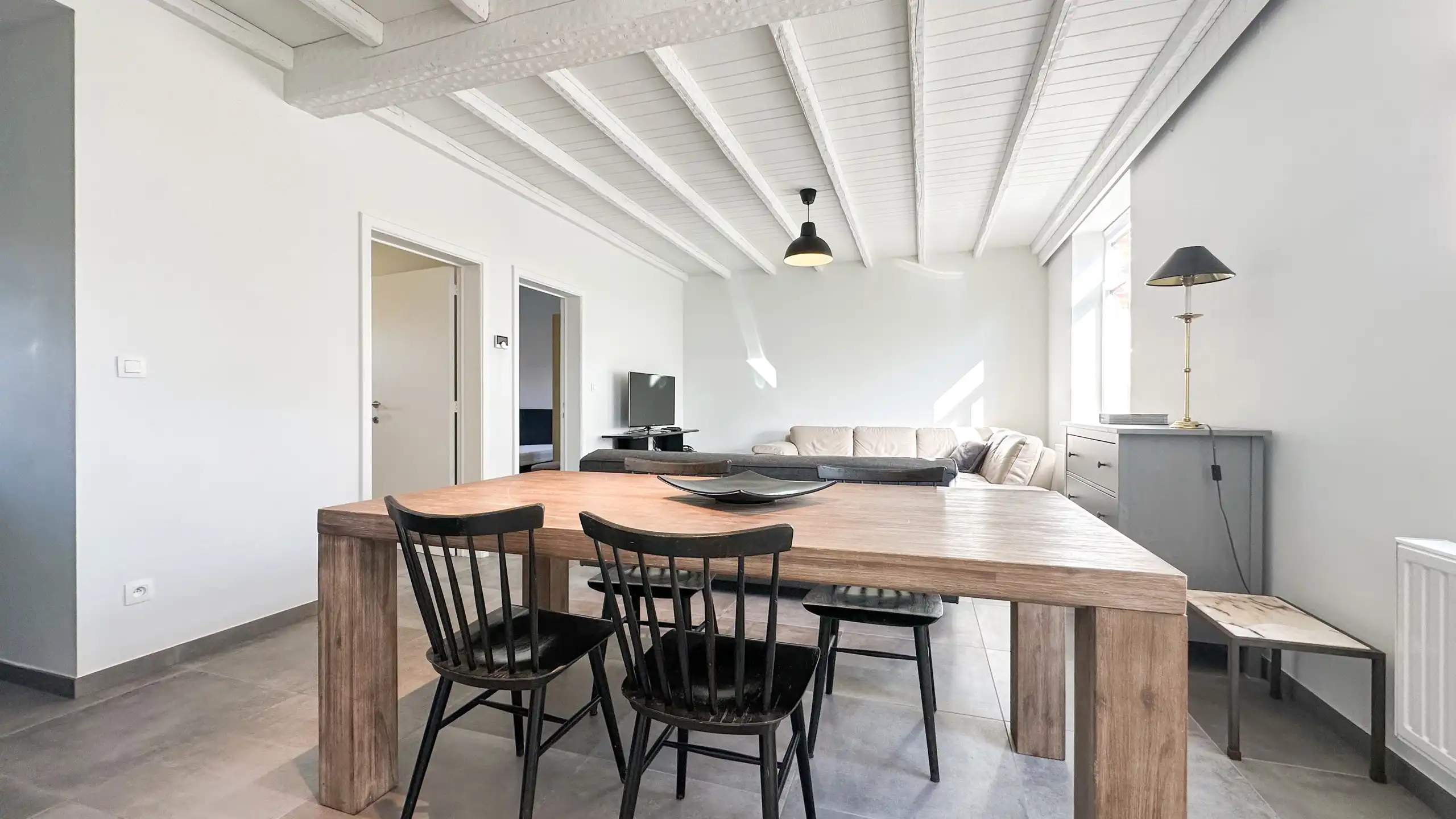 Charmante woning met 2 slaapkamers en een polyvalente ruimte foto 2