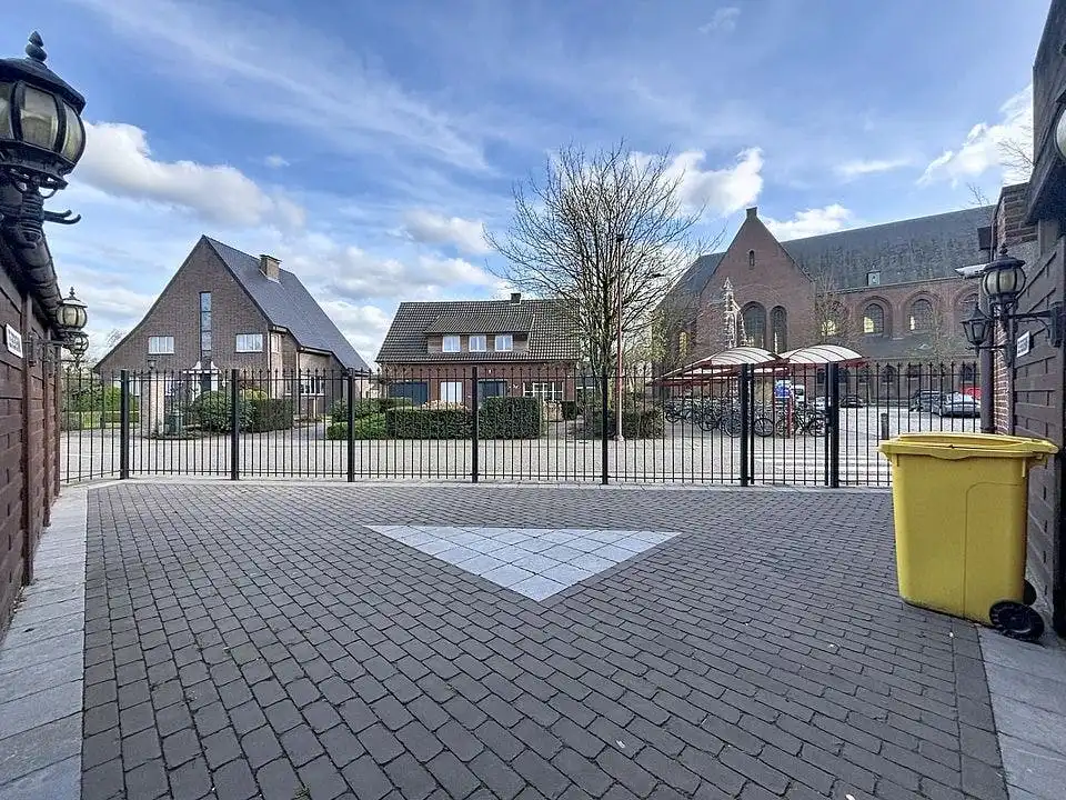 Handelshuis, omheind terras en garage te koop Rijkevorsel  foto 13
