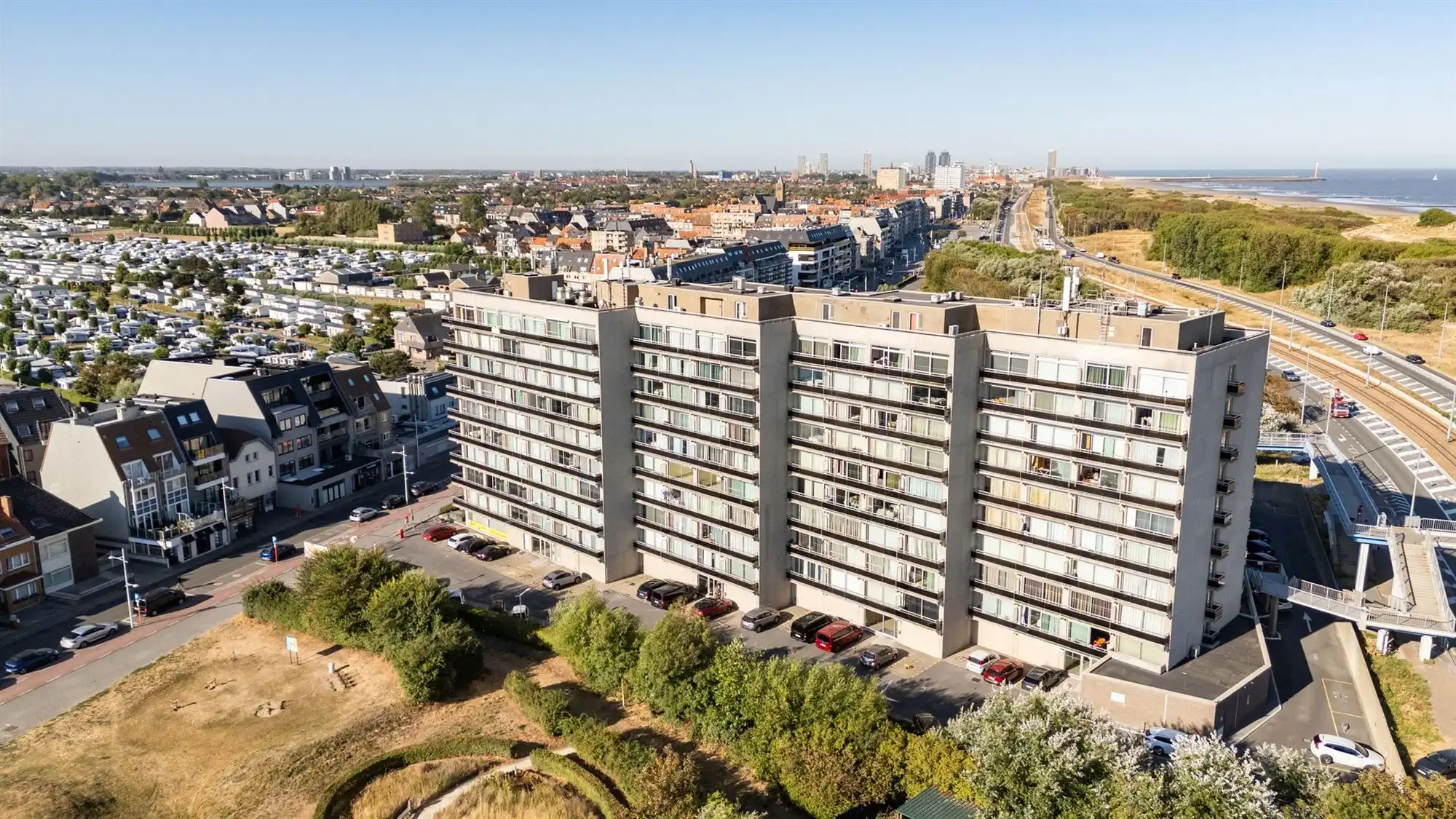 Appartement met open zichten! foto 24