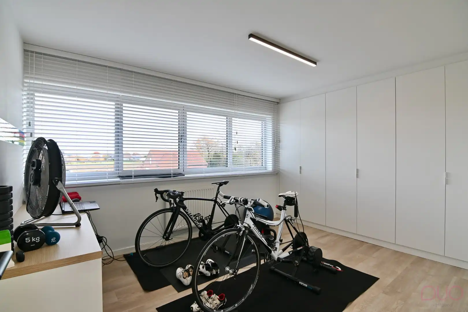 Ontdek ongeëvenaarde luxe en ruimte in deze prachtige villa in het rustige Herk-de-Stad. foto 19