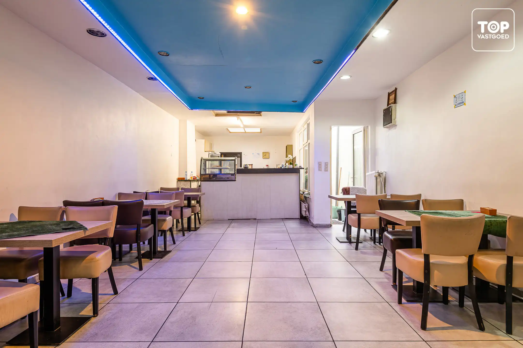 Centraal gelegen (opbrengst) eigendom met verhuurd handelsgelijkvloers en 2-slaapkamer woonst foto 3