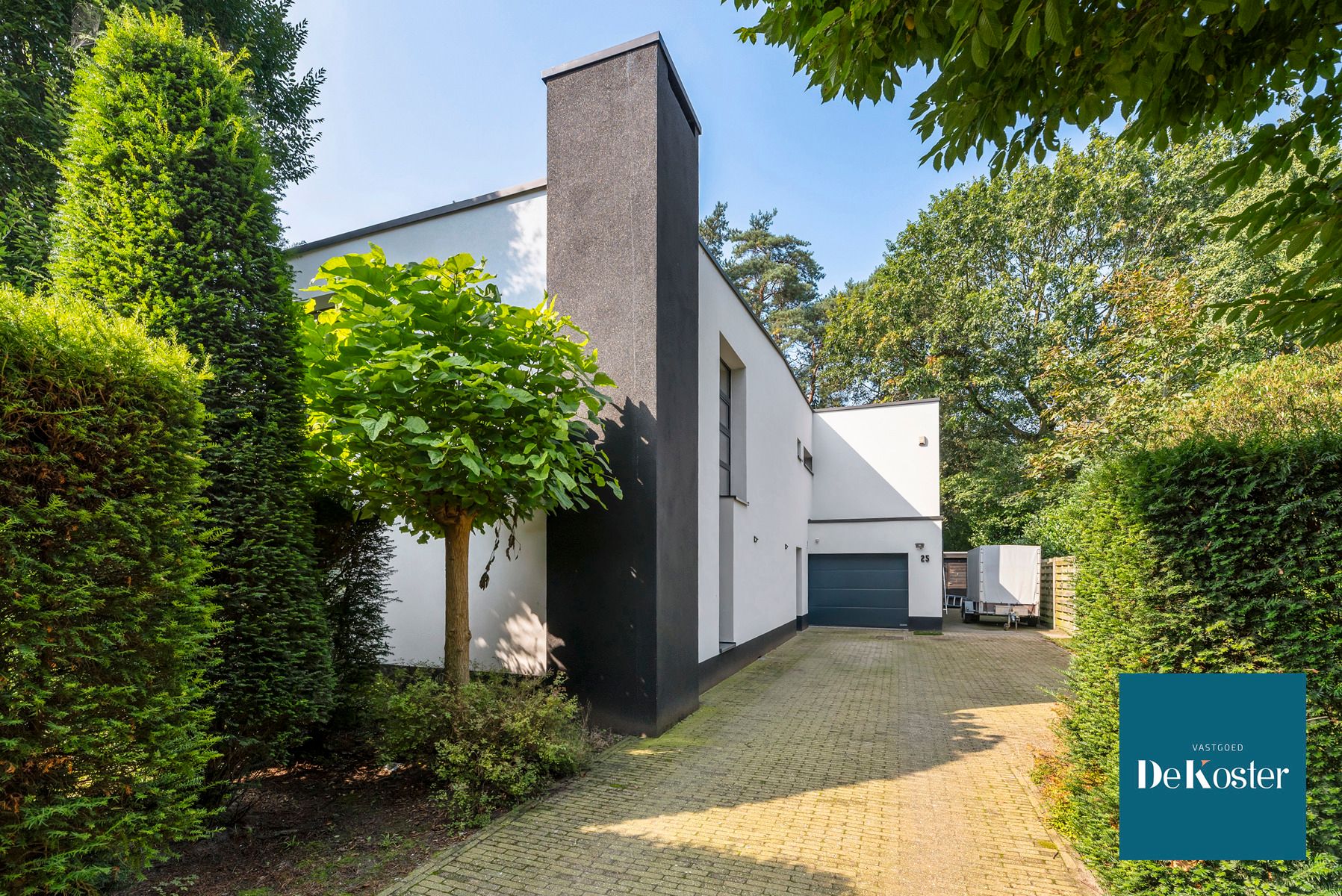 Gerenoveerde woning met aparte kantoorruimte foto 42