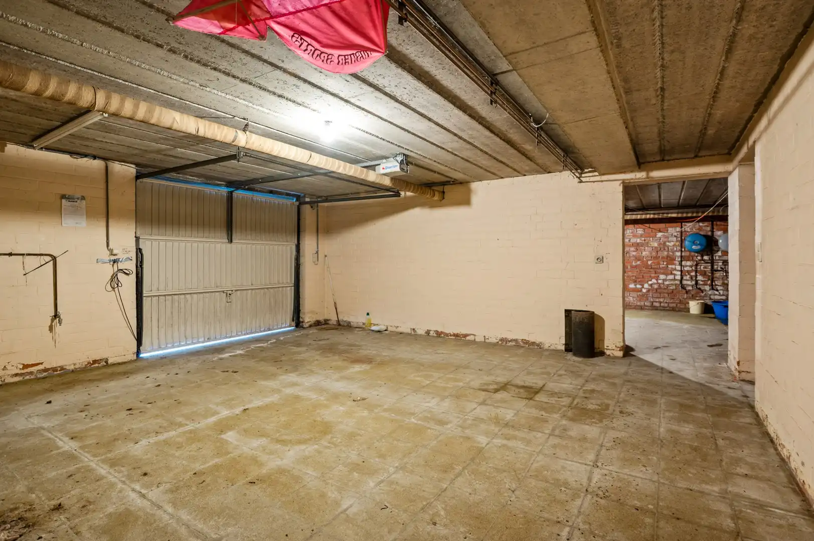 Gelijkvloerse woning met veel potentieel op een ruim perceel nabij het centrum van Herselt! foto 15