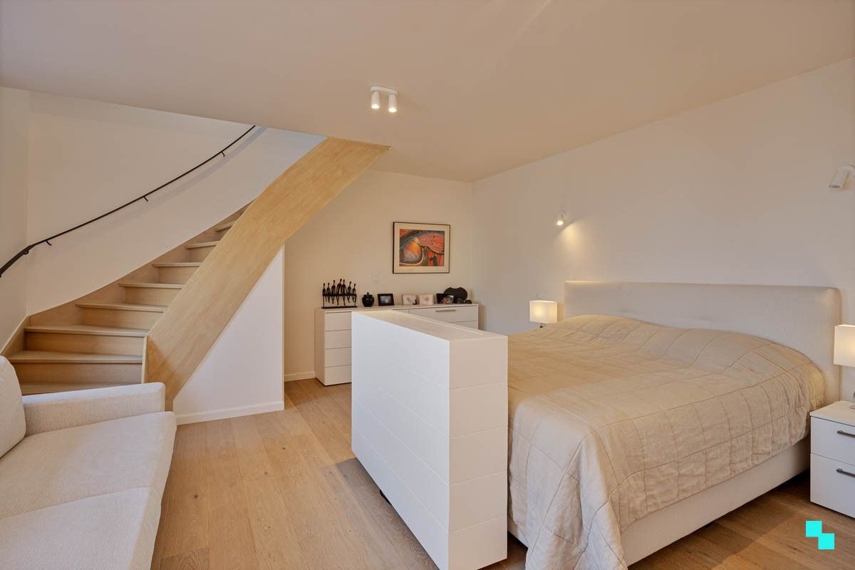 Kwalitatief afgewerkt duplex appartement in hartje Lichtervelde foto 13