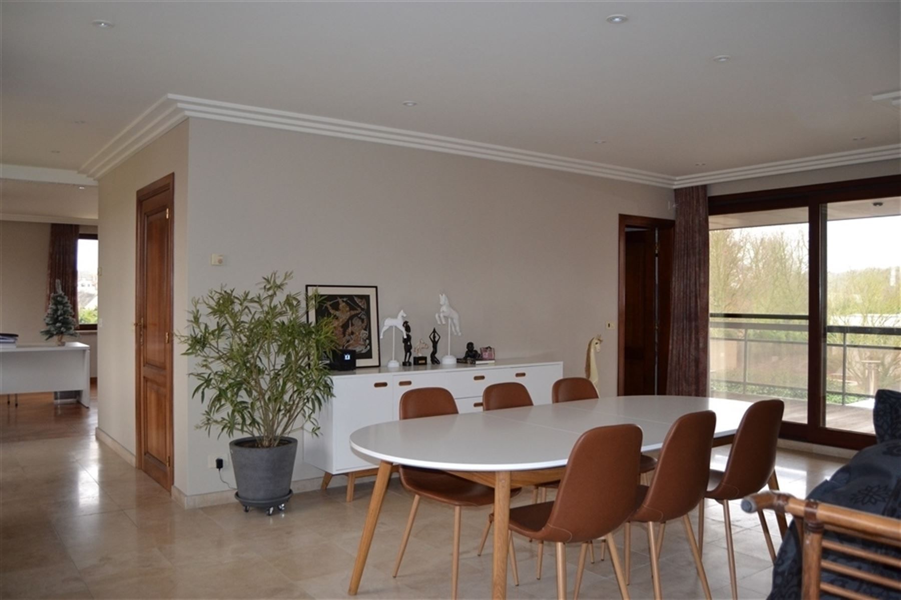 Luxe appartement is rustig gelegen te Anzegem met een groot terras van 23m² foto 4