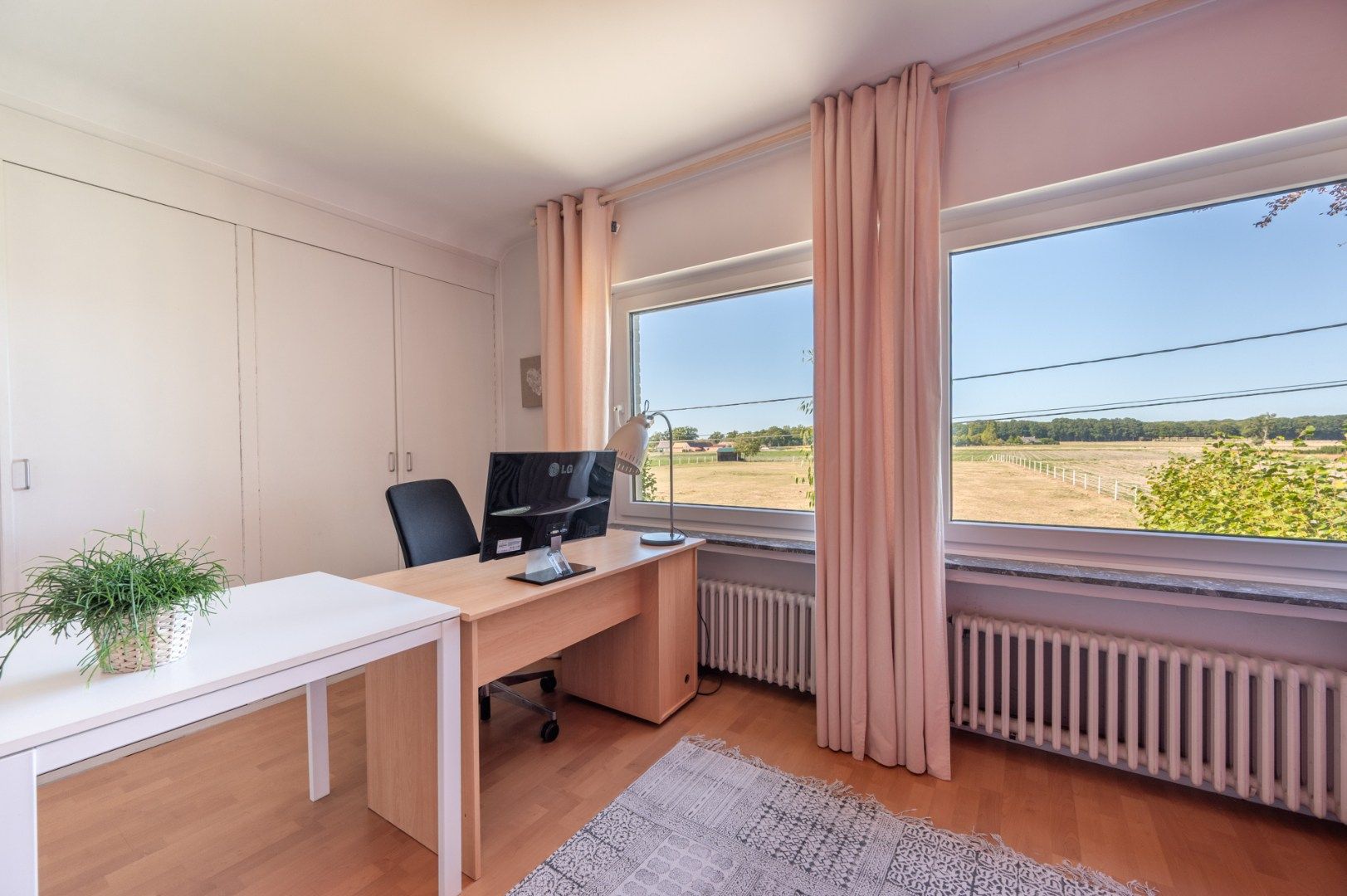 charmante vrijstaande woning in een oase van groen foto 23