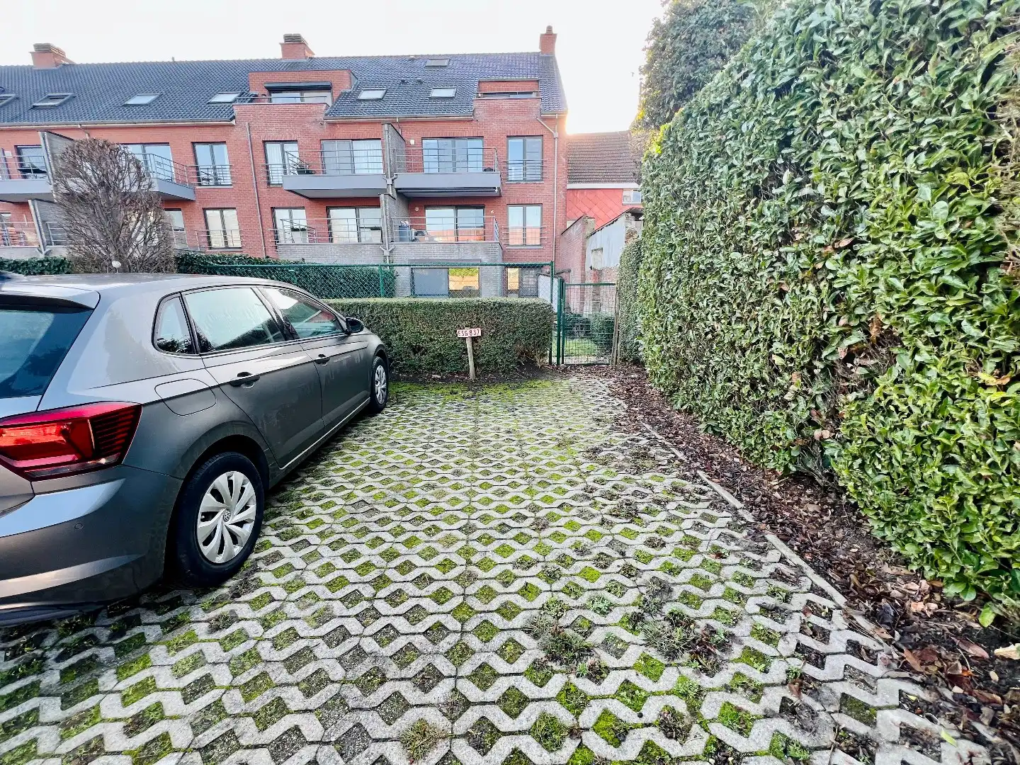 Gelijkvloersapp. met 2 slpks, terras, tuin en  autostaanplaats  foto 13
