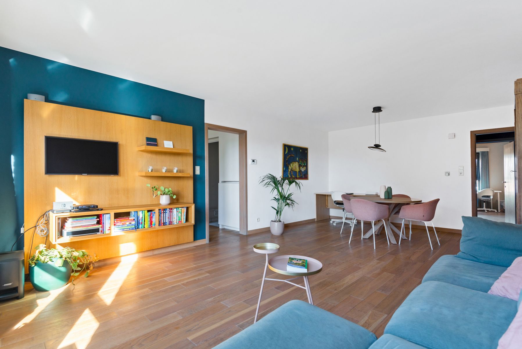 Wonen onder de kerktoren in centrum Aartselaar foto {{pictureIndex}}