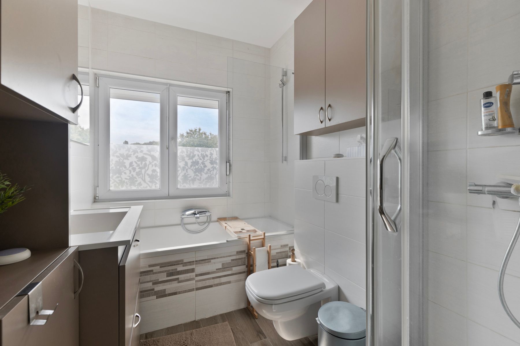 Instapklare woning met zonnige tuin in een rustige buurt! foto 11