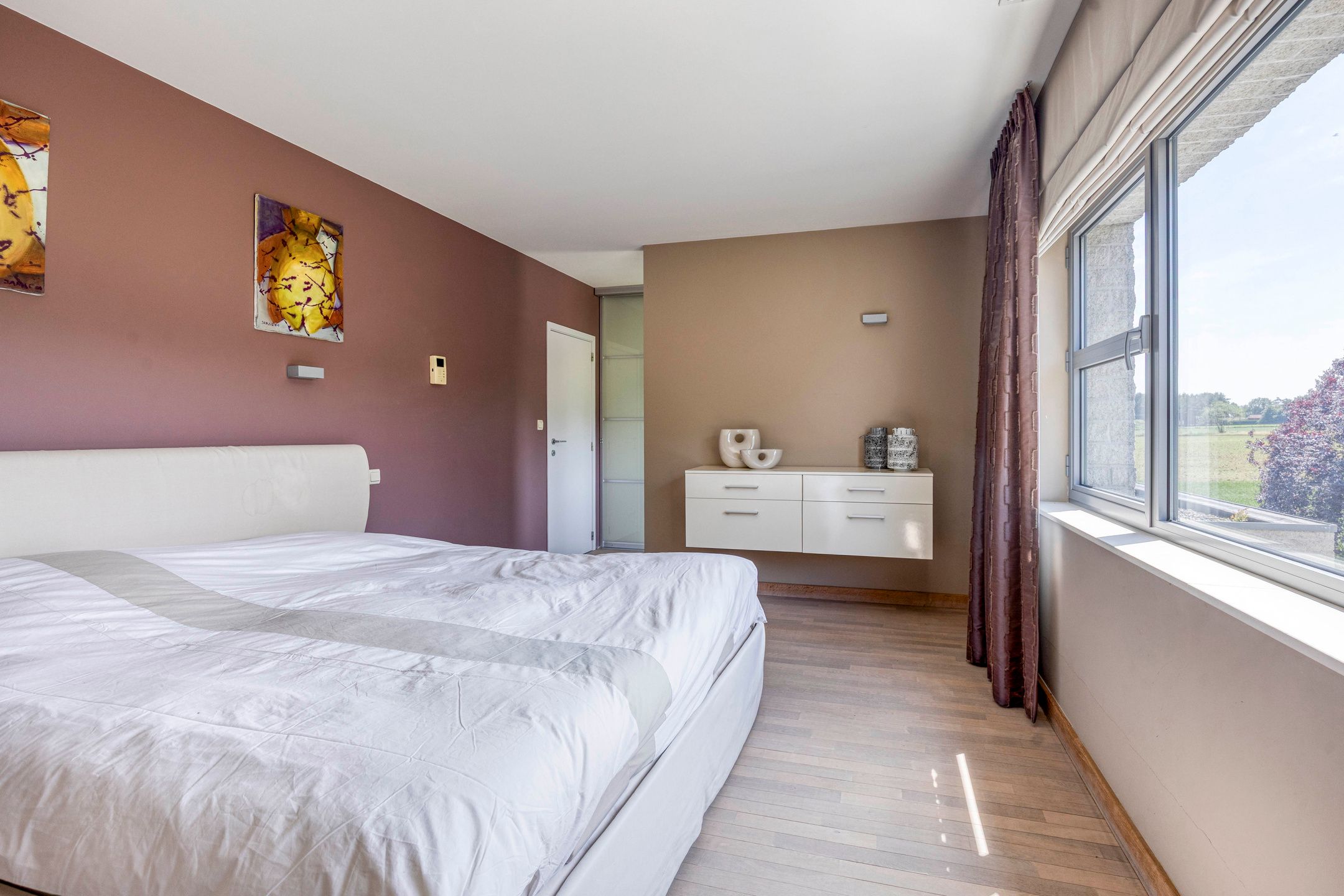 Prachtige villa op ruim perceel met mooi vergezicht foto 25