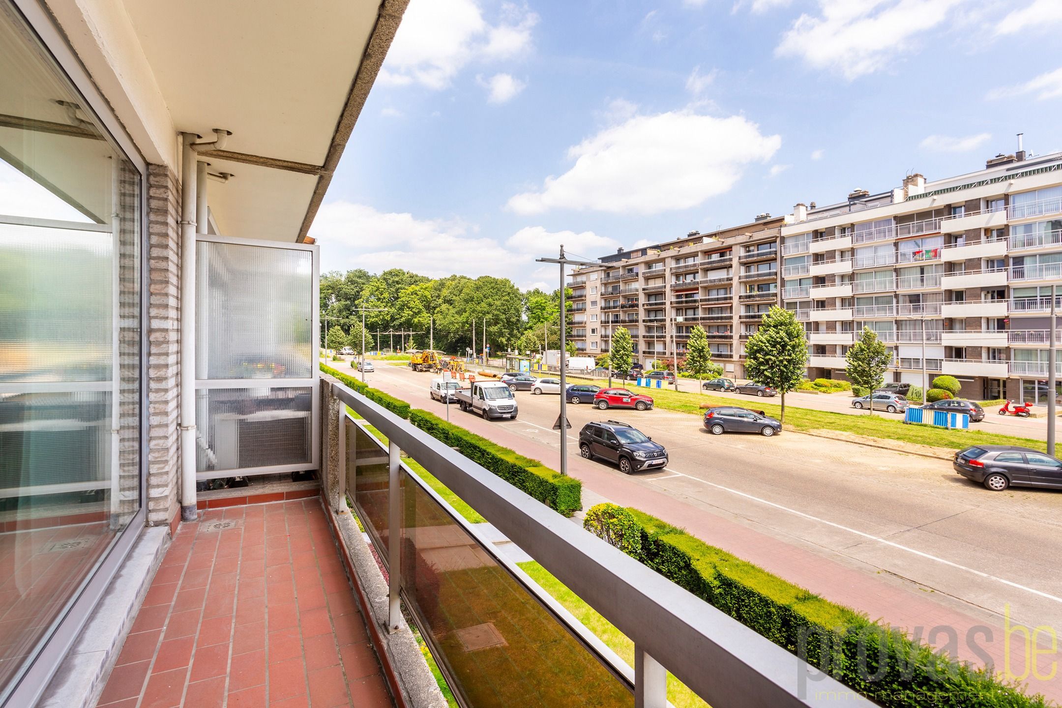 LICHT APP. CA 153 M² MET TWEE TERRASSEN EN GARAGE IN DEURNE foto 5