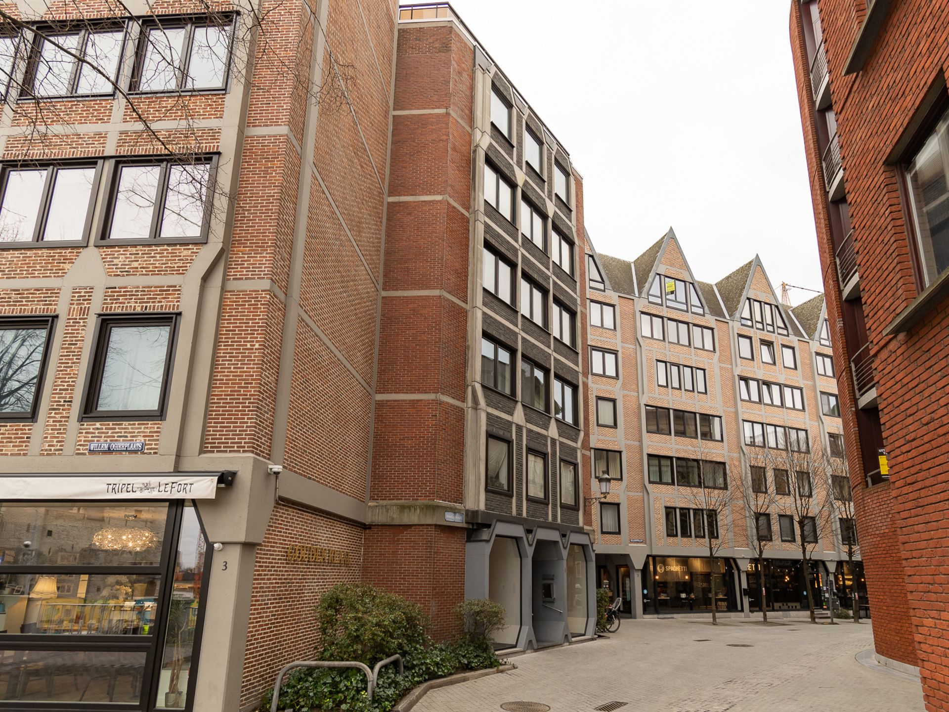 Gemeubelde studio op toplocatie in hartje stad! foto 4