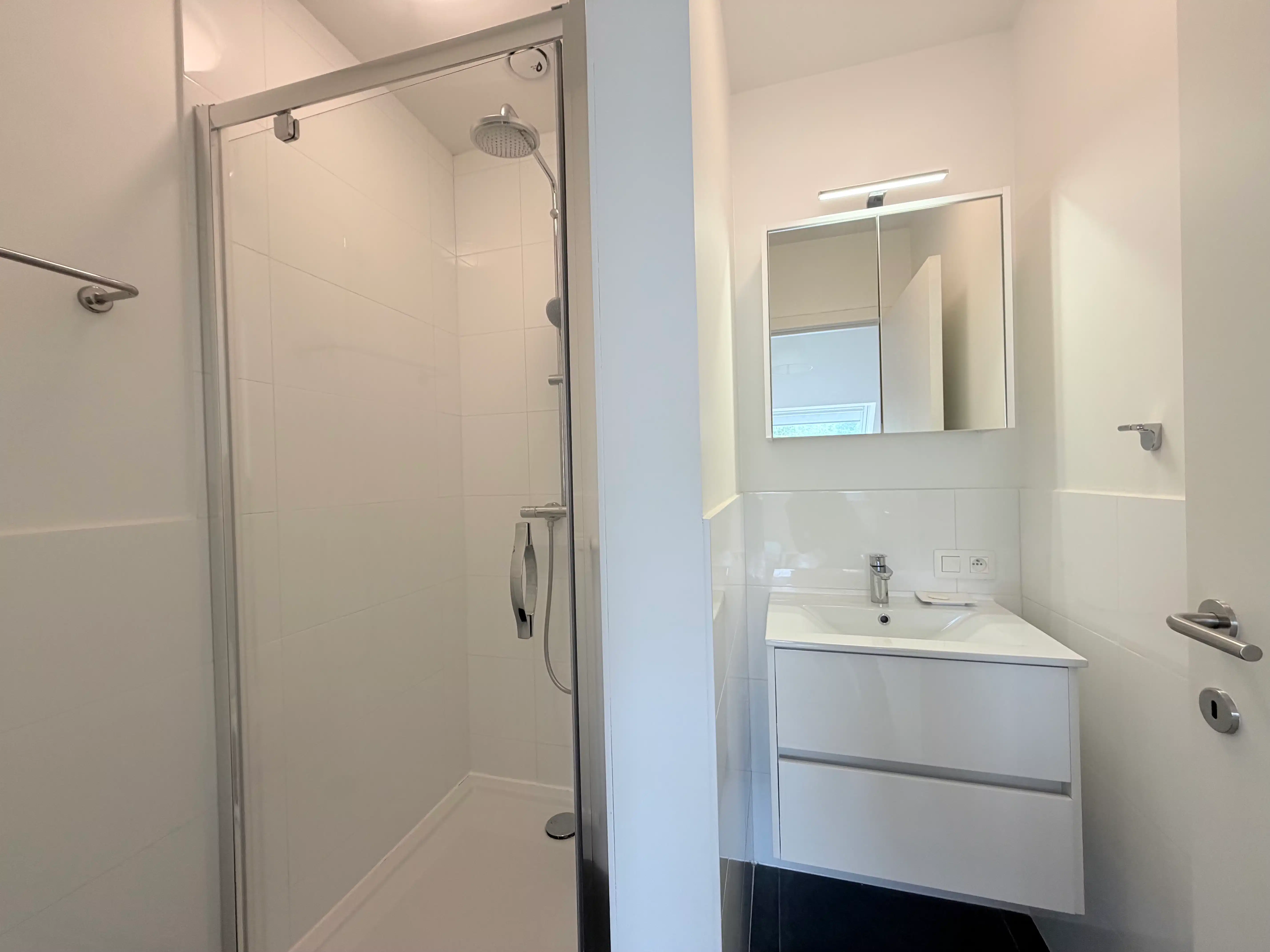 Prachtig duplexappartement met 2 slaapkamers, 2 badkamers, 2 terrassen en 1 autostaanplaats. foto 15