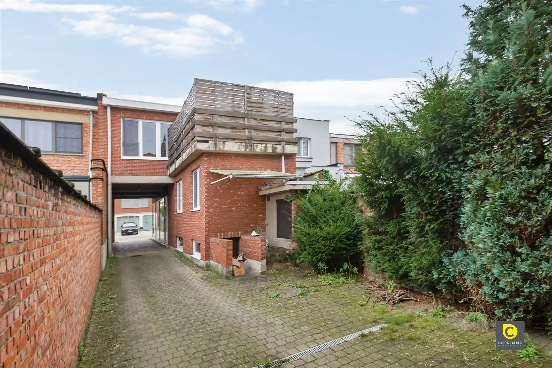 Unieke woning met 450 m² magazijn & showroom foto 9