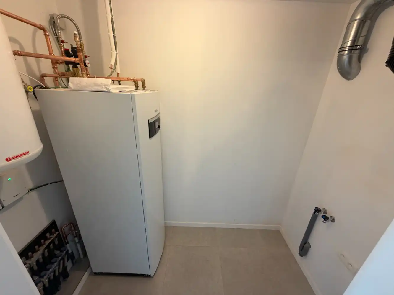 4 slaapkamer nieuwbouw woning te huur foto 10