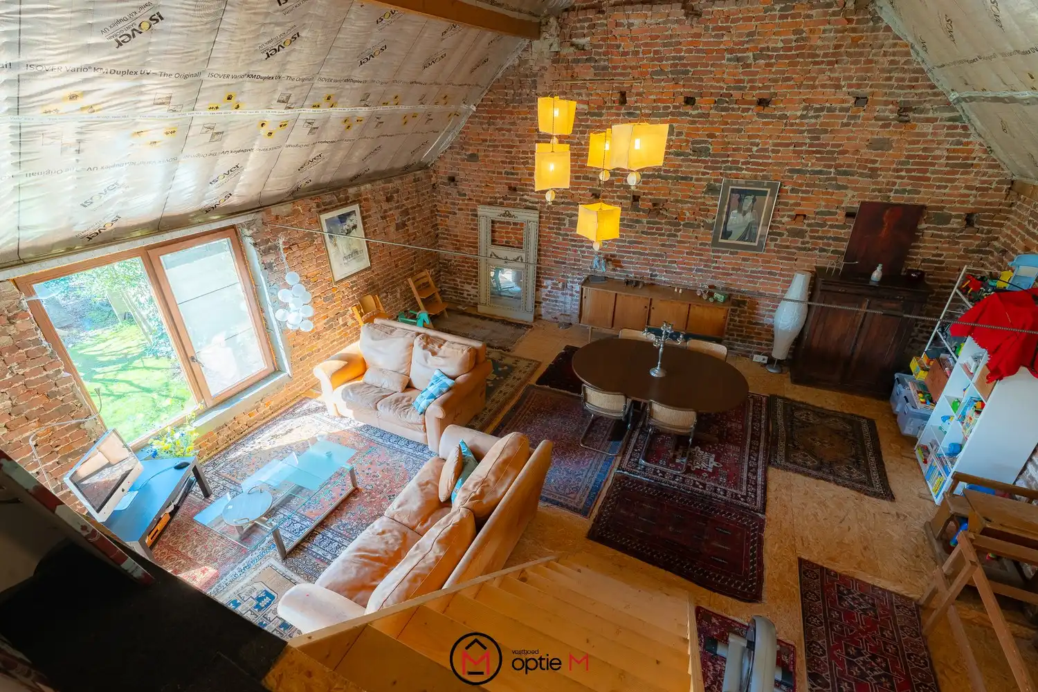 EXCLUSIEVE VIERKANTSHOEVE MET KARAKTER, RUIMTE EN UITZONDERLIJK WOONGEVOEL foto 13